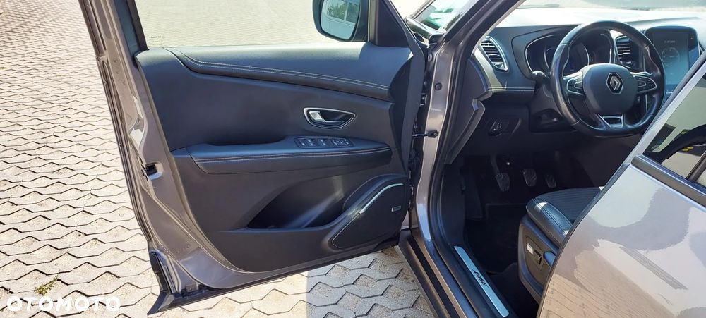 Renault Scenic - 23