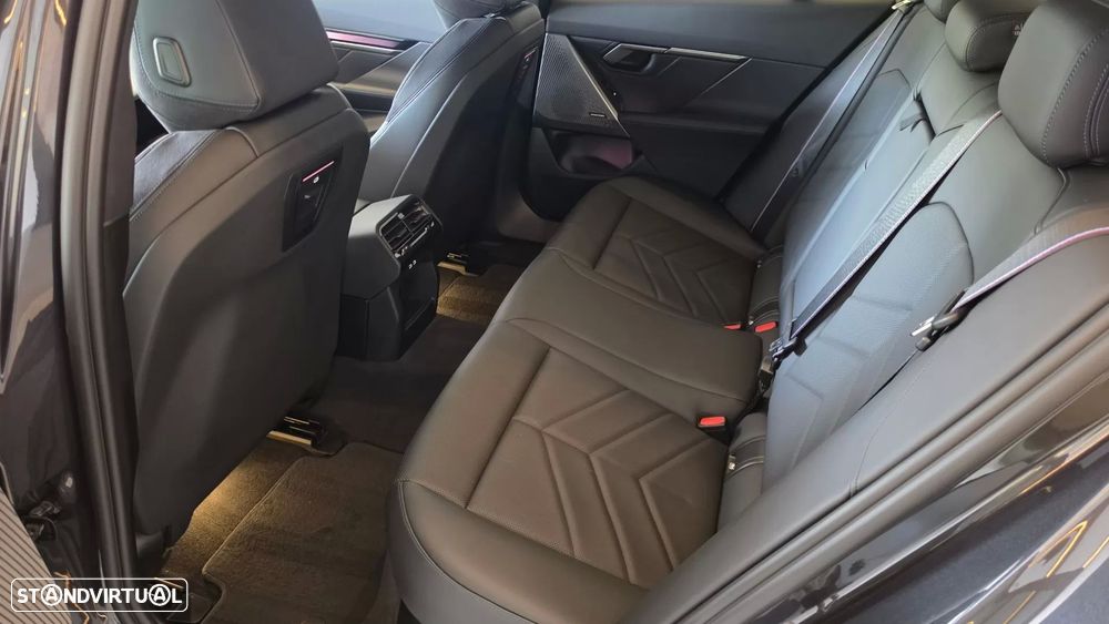 BMW i5 eDrive40 Pack Desportivo M Pro - 51