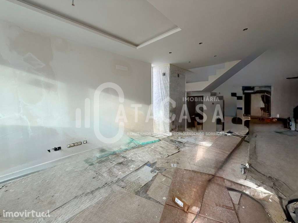 Moradia T3+1 Isolada NOVA em Aguada de Cima - Grande imagem: 5/14