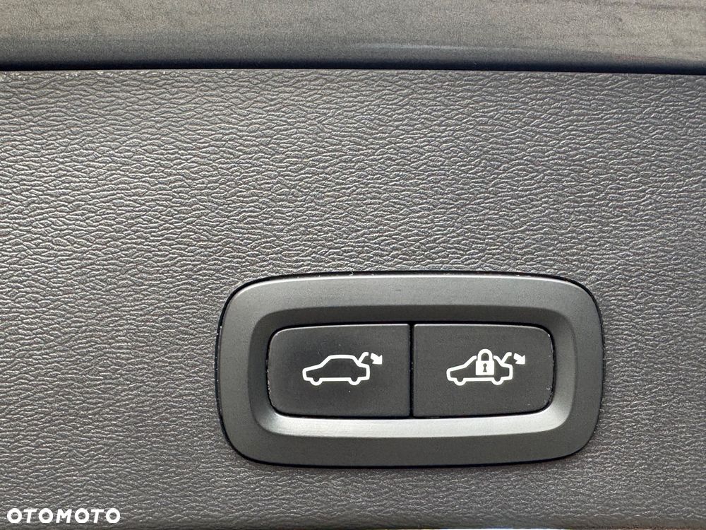 Volvo XC 40 D4 AWD Inscription - 29