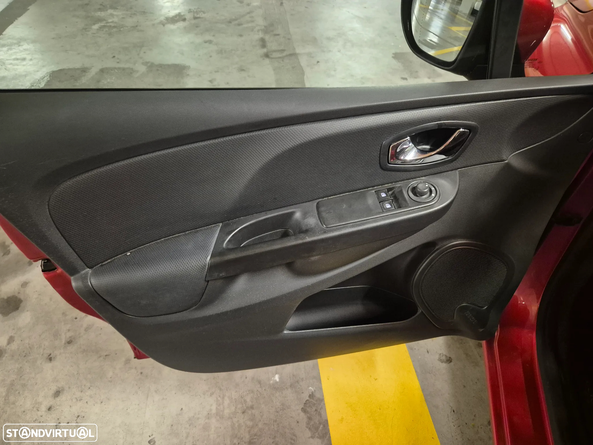 Renault Clio 0.9 TCE Dynamique S - 28