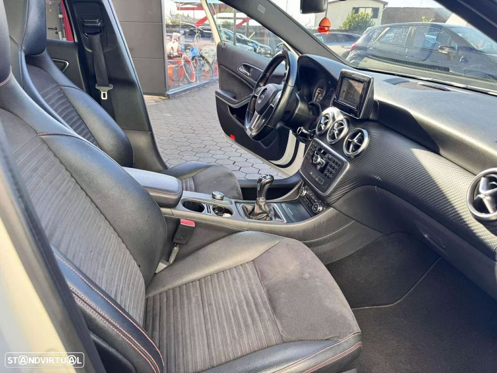 Mercedes-Benz A 200 CDI AMG Line - 22