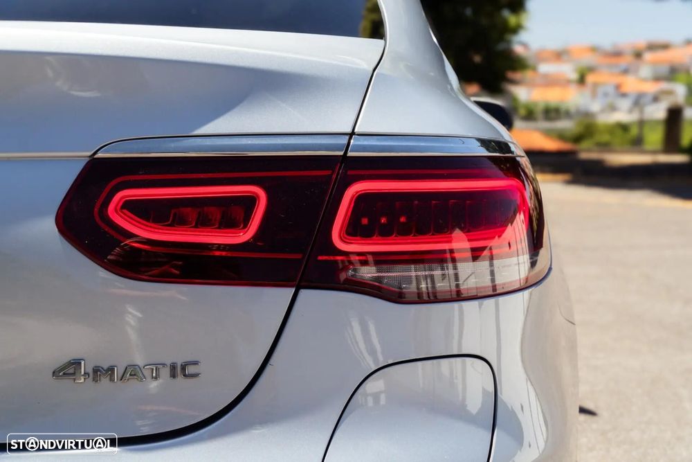 Mercedes-Benz GLC 300 e Coupe 4Matic - 49
