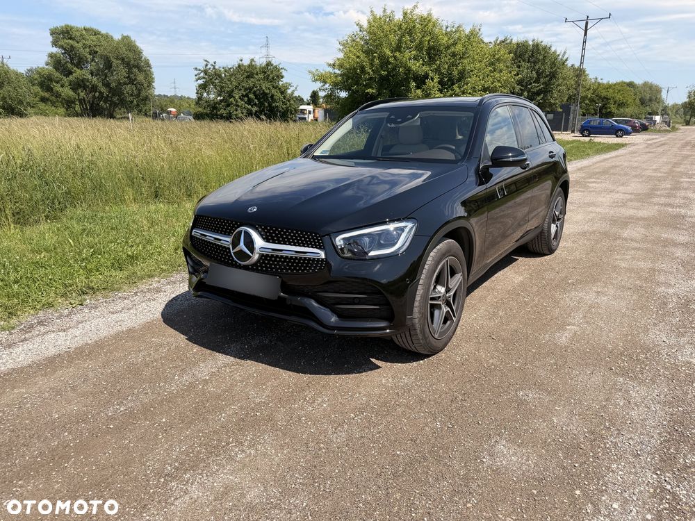 Mercedes-Benz GLC - 38