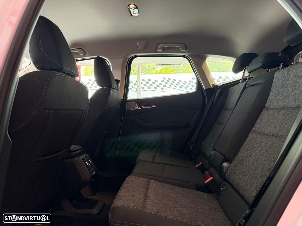 BMW 218 Active Tourer i Line Luxury Auto - 18