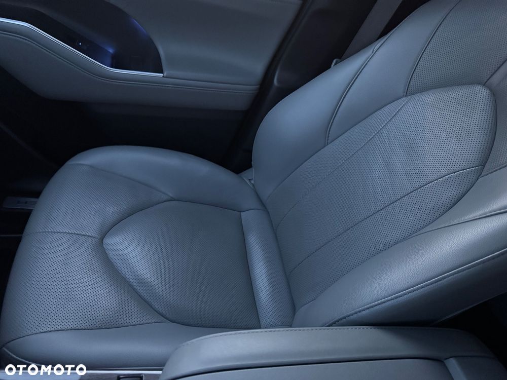 Toyota Highlander 2.5 Hybrid Executive - 29