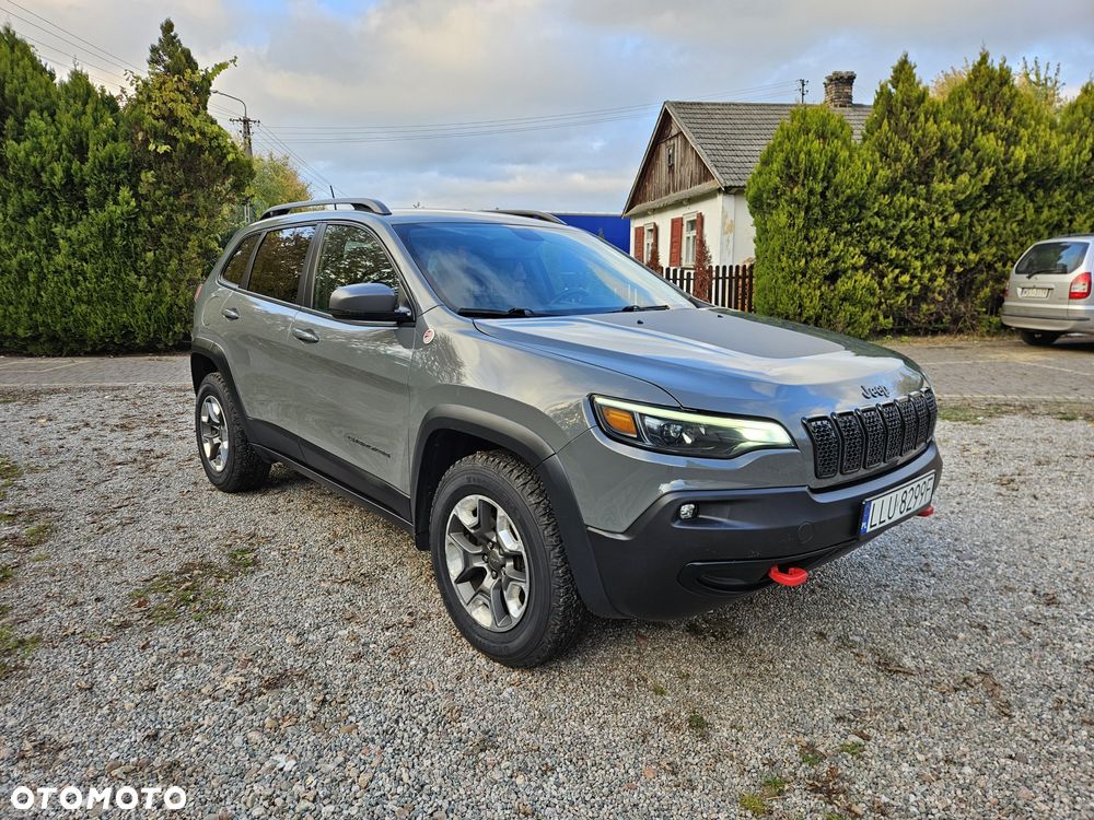 Jeep Cherokee - 3