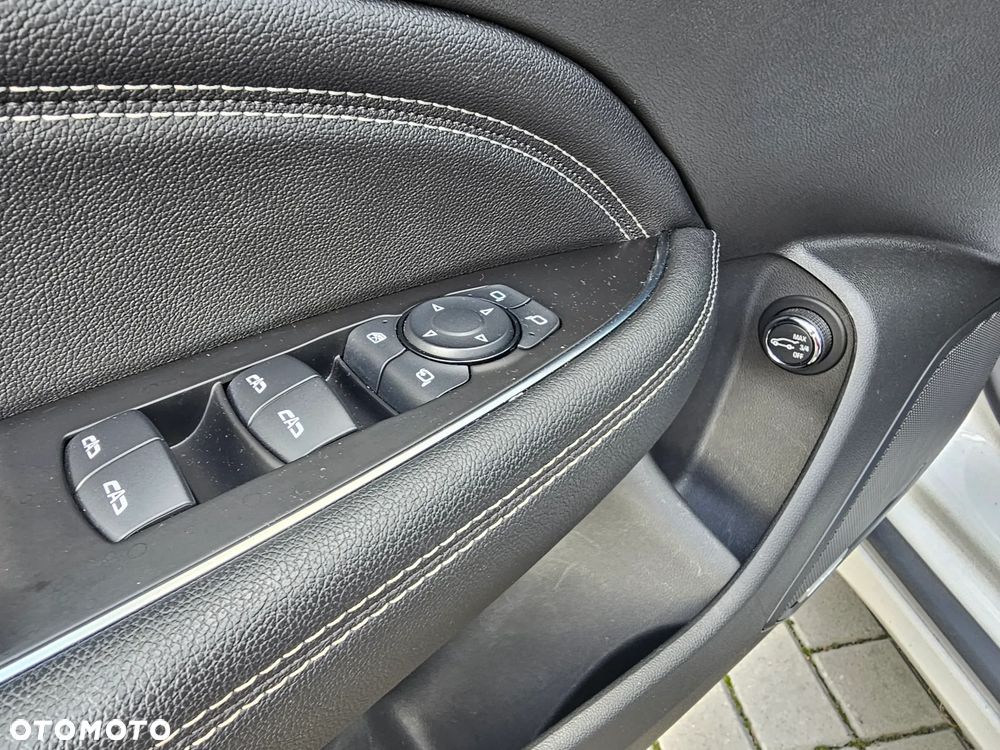 Opel Insignia 2.0 BiTurbo 4x4 Exclusive - 19