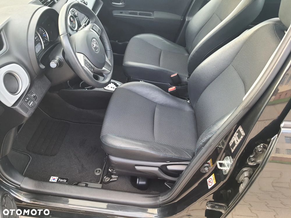 Toyota Yaris - 11