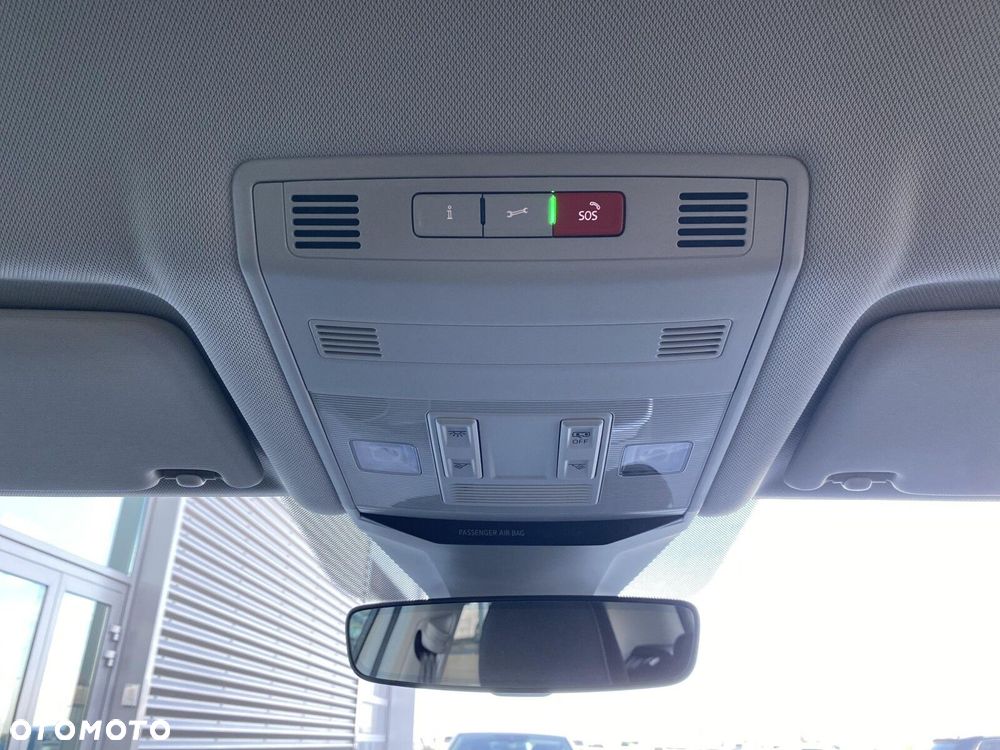 Volkswagen T-Roc - 29