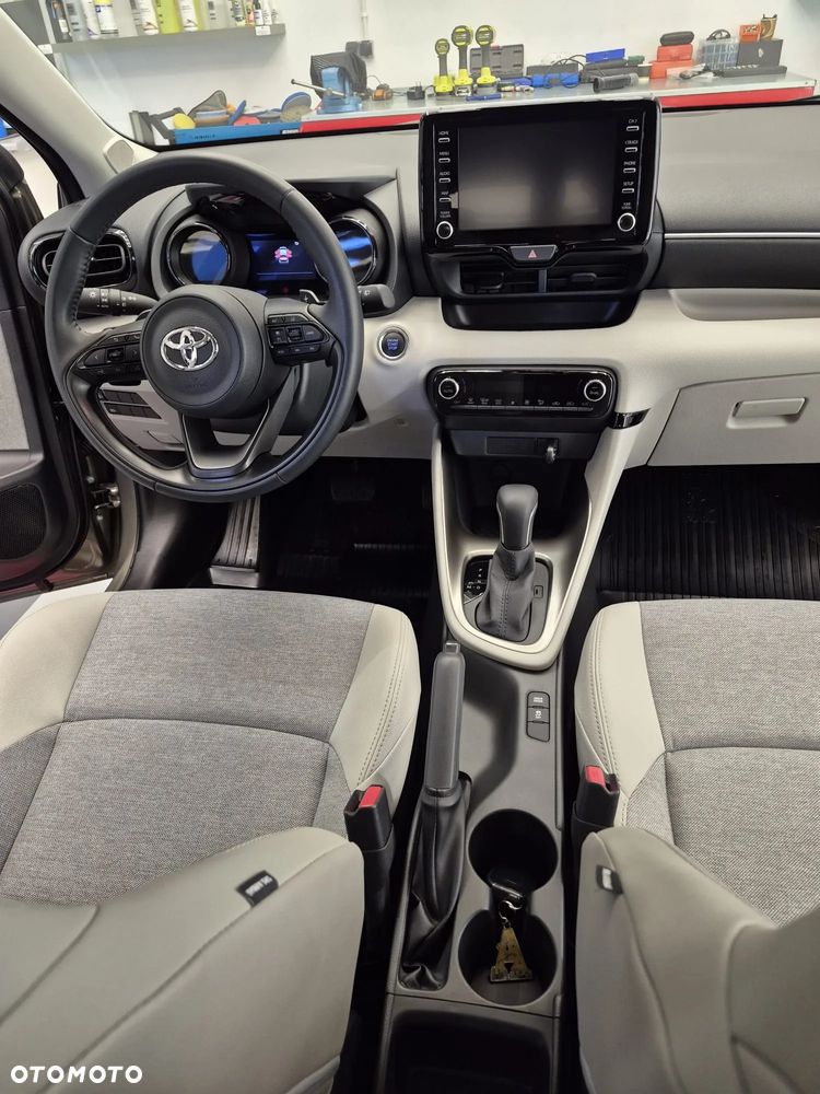 Toyota Yaris 1.5 Selection Elegant CVT - 9