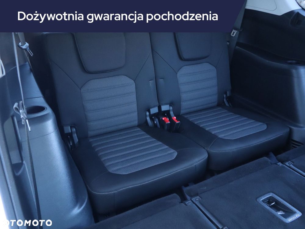 Ford S-Max - 21
