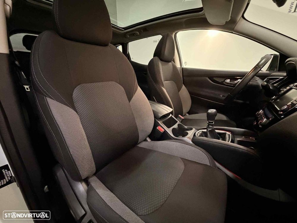Nissan Qashqai 1.3 DIG-T N-Connecta - 14