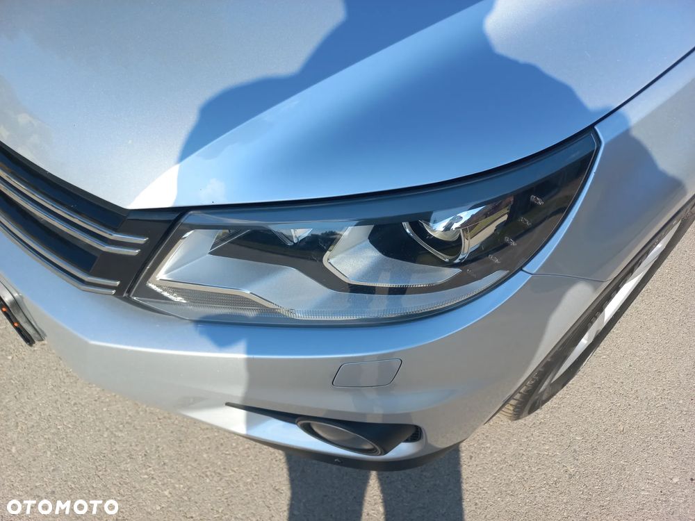 Volkswagen Tiguan 2.0 TDI DPF 4Motion DSG Sport & Style - 4