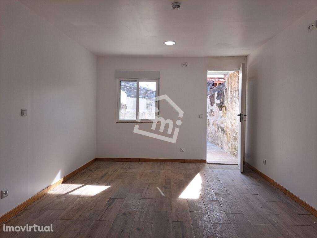 Arrendamento | Porto (Freixo) Despesas incluídas/ Terraço - Grande imagem: 5/12