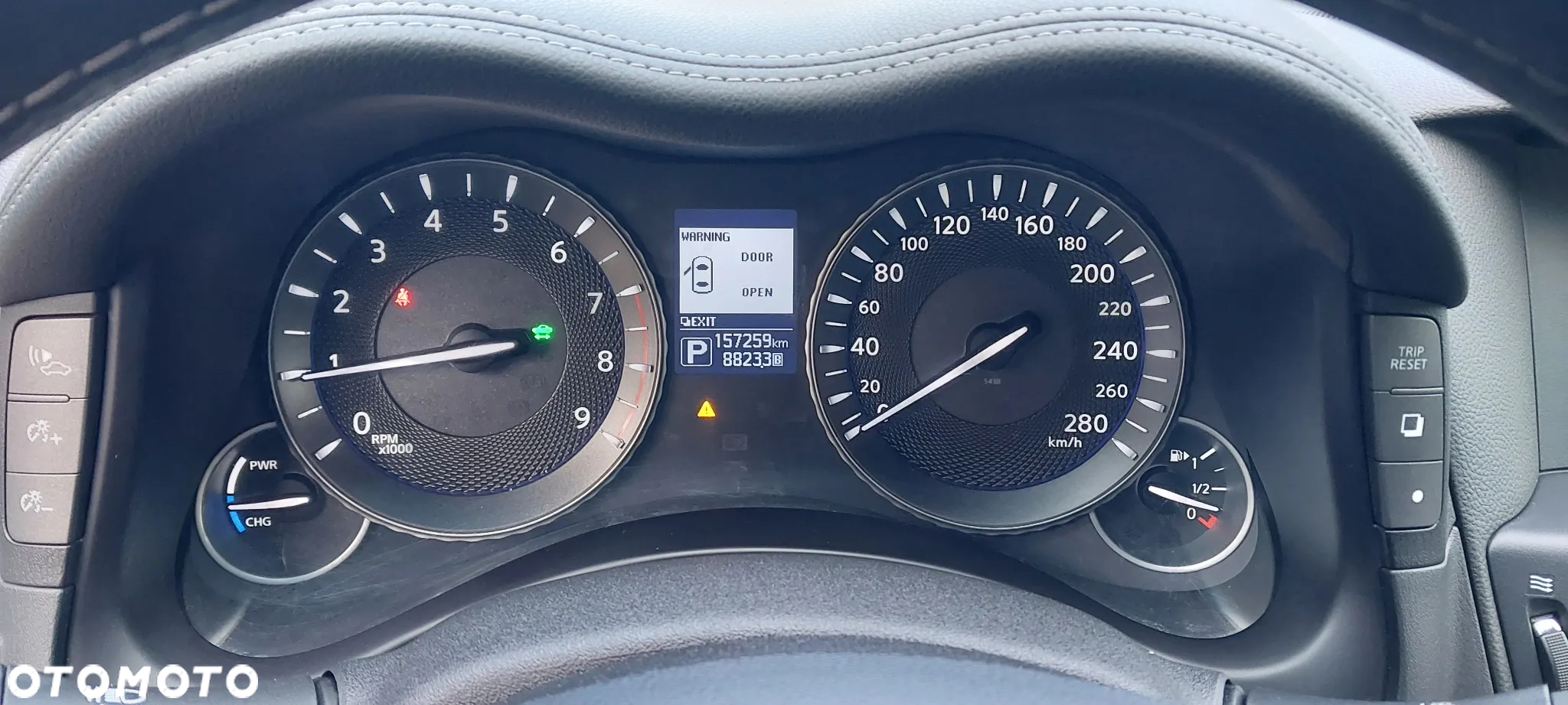 Infiniti Q70 Hybrid Premium Tech - 8