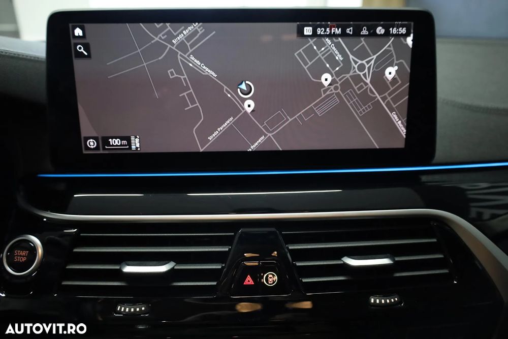 BMW Seria 5 530e Touring Aut. Luxury Line - 11