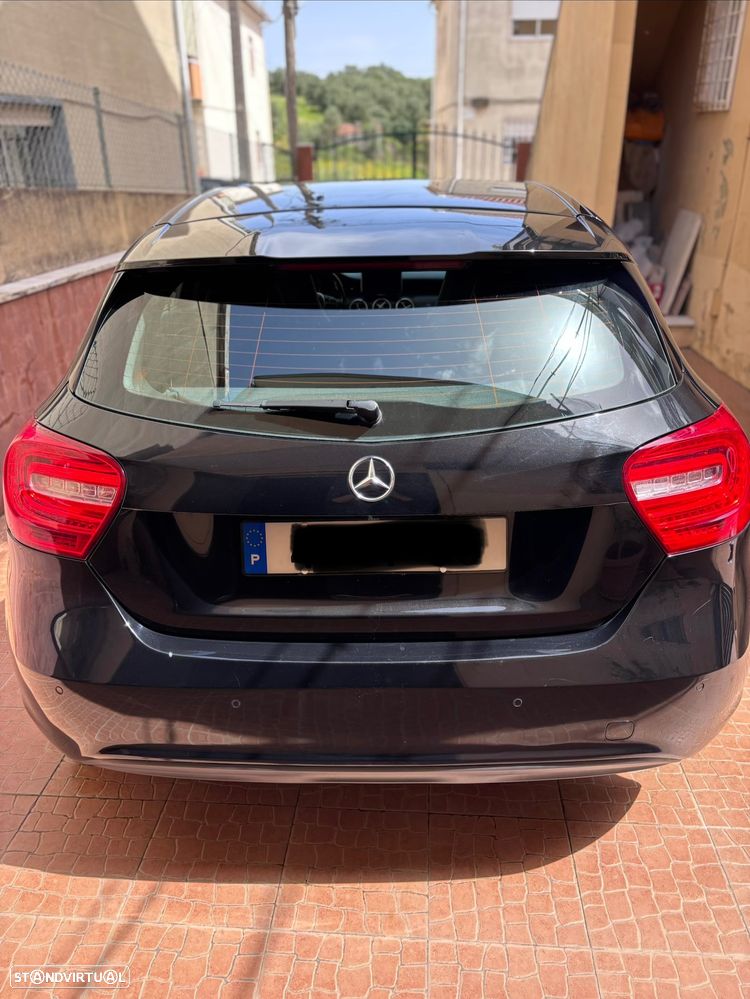 Mercedes-Benz A 180 CDI (BlueEFFICIENCY) - 3