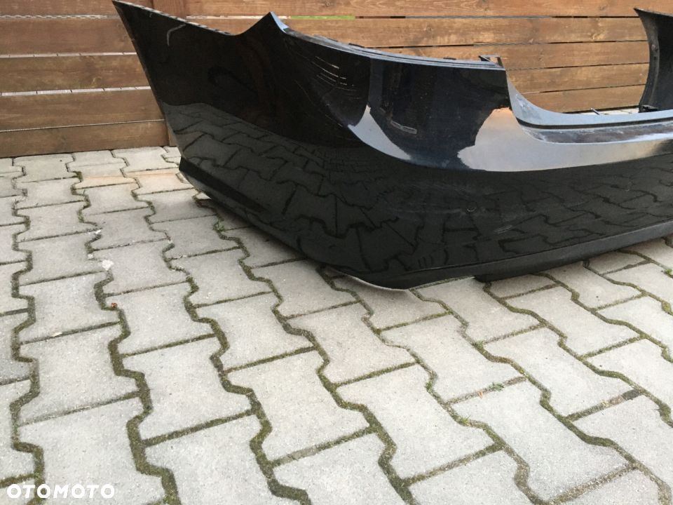 MERCEDES 212 amg zderzak tylny kpl. pdc kolor 197 - 2