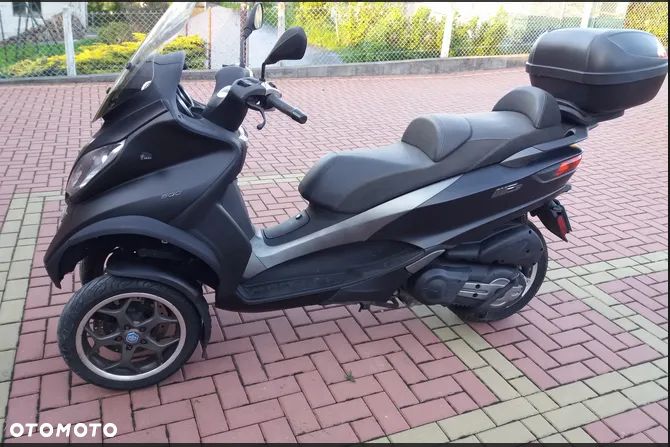 Piaggio MP-3 - 2