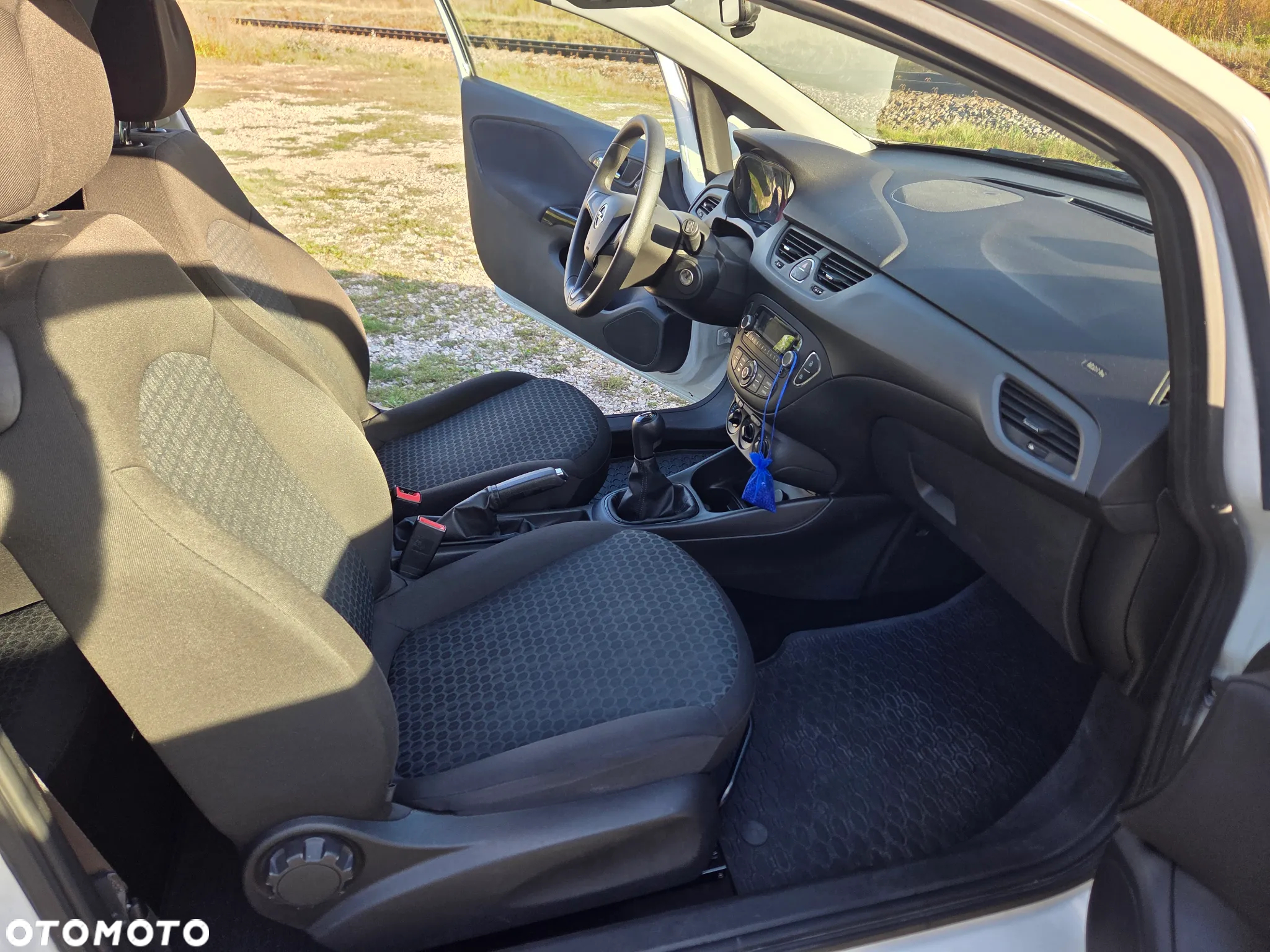 Opel Corsa 1.4 Essentia - 14