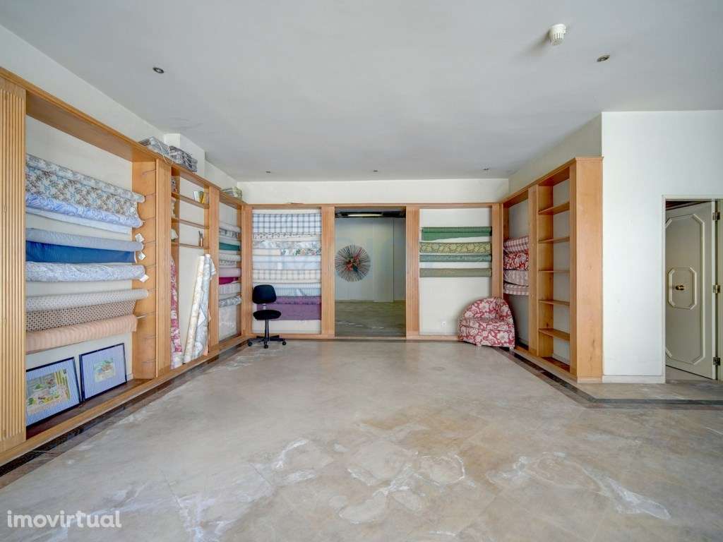 Excelente Oportunidade de Loja Comercial no Edifício Navegador - Grande imagem: 2/22