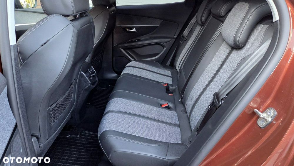Peugeot 3008 1.6 PureTech GPF Allure S&S EAT8 - 19
