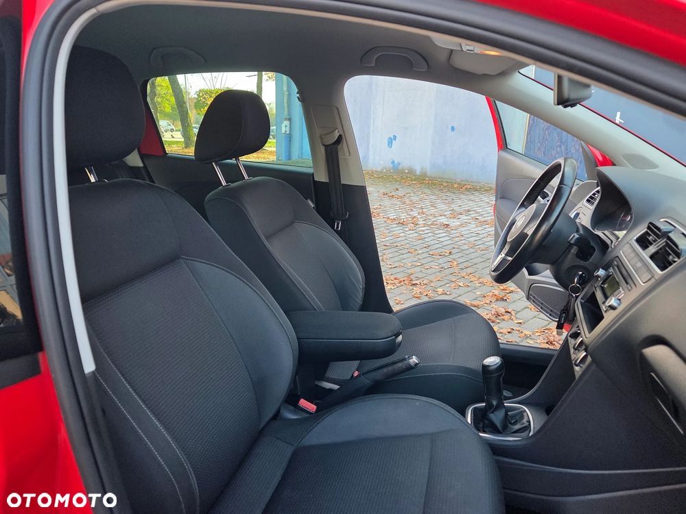 Volkswagen Polo 1.2 Comfortline - 29