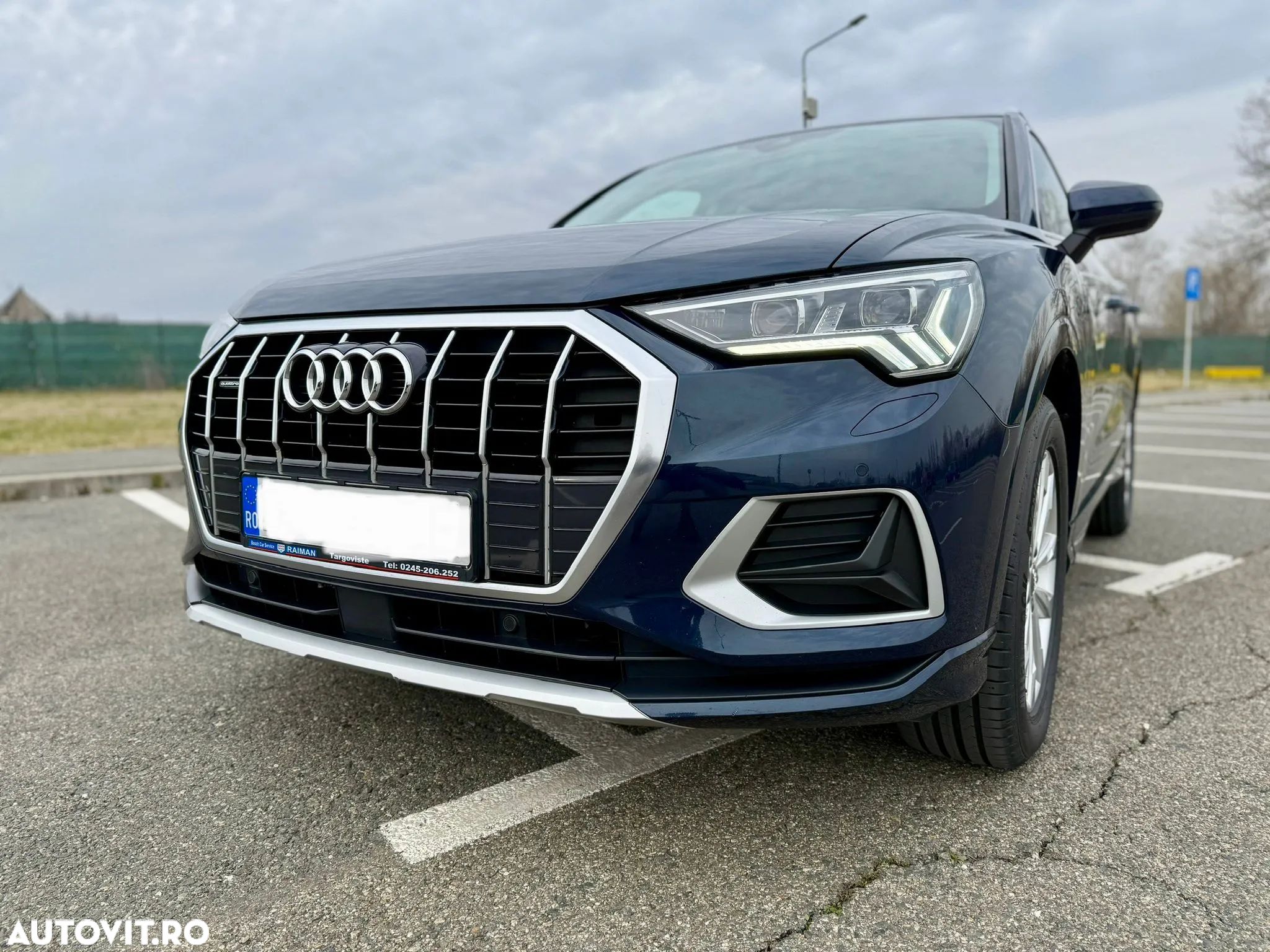 Audi Q3 2.0 40 TFSI S tronic quattro - 1