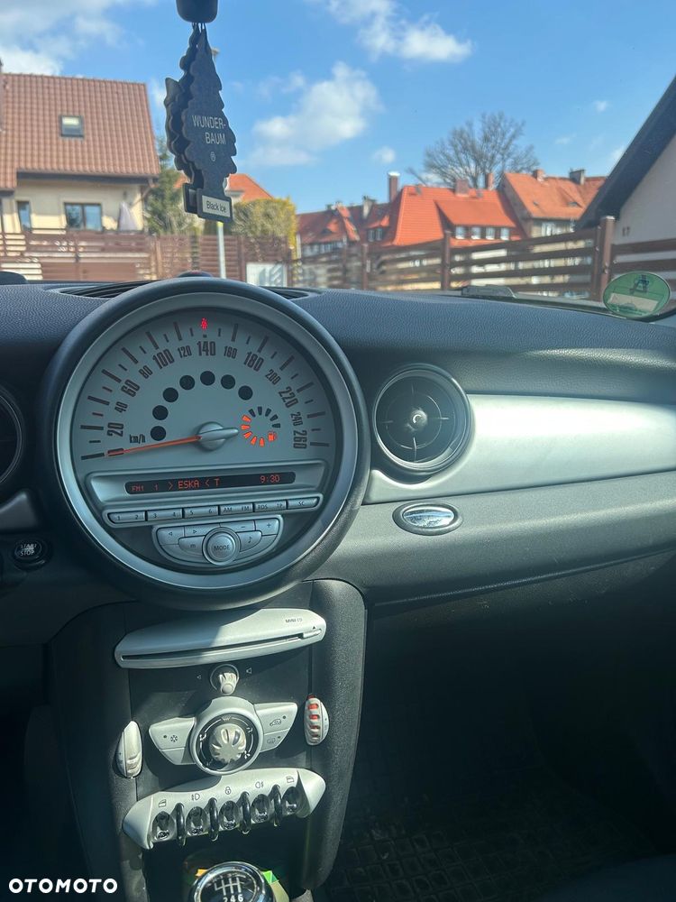 MINI ONE - 10