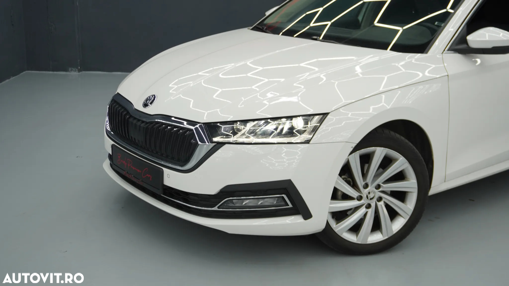 Skoda Octavia 2.0 TDI DSG Ambition - 3