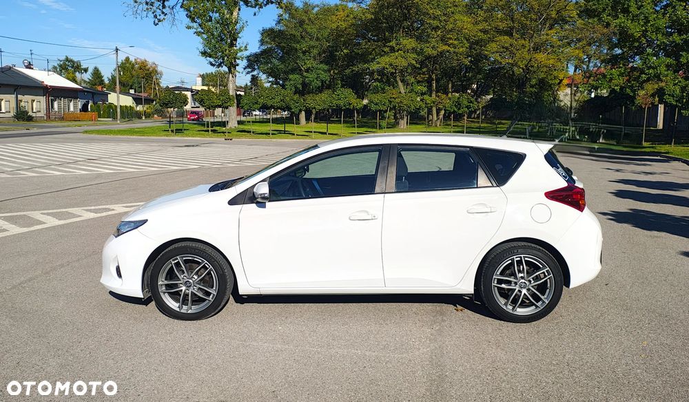 Toyota Auris - 3