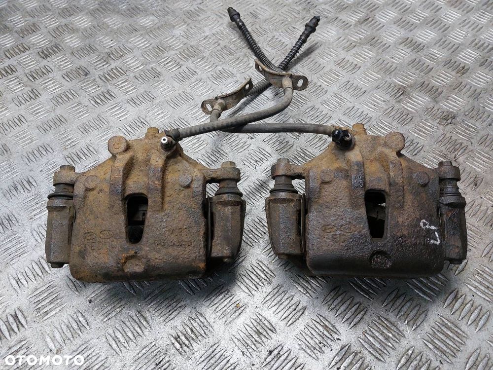 TARCZE HAMULCOWE PRZÓD + ZACISKI HYUNDAI I30 I 1.6 CRDI - 7