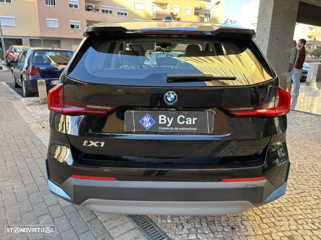 BMW iX1 xDrive30 xLine - 17