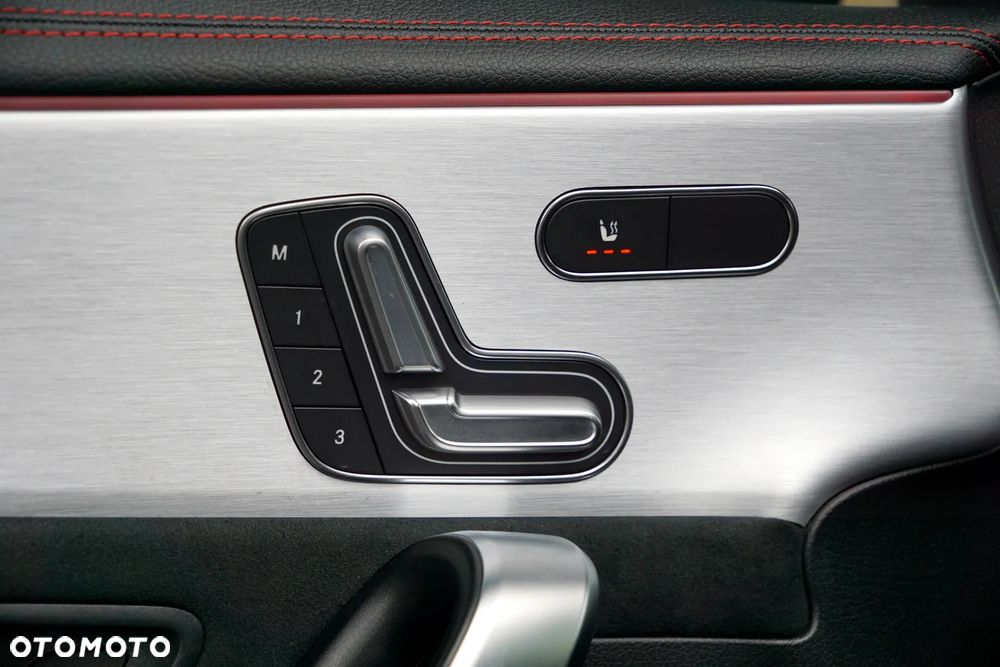 Mercedes-Benz CLA AMG 35 4-Matic 7G-DCT - 18