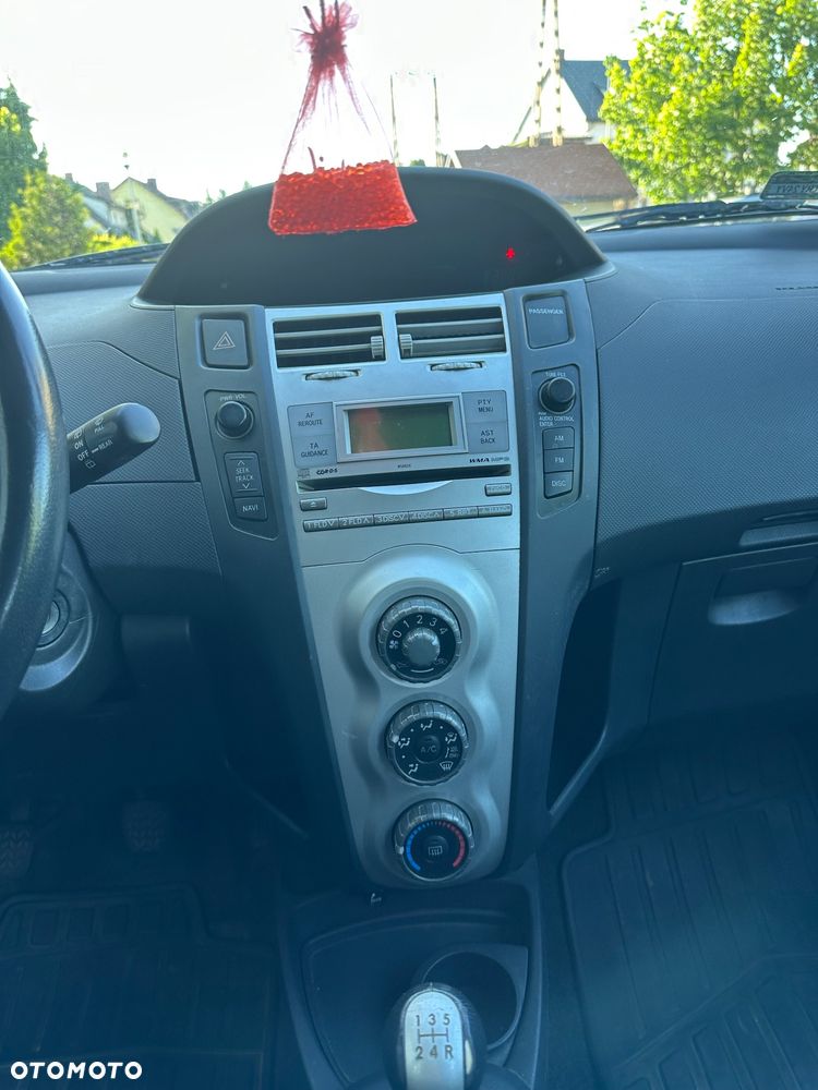Toyota Yaris 1.4 D-4D Luna - 14