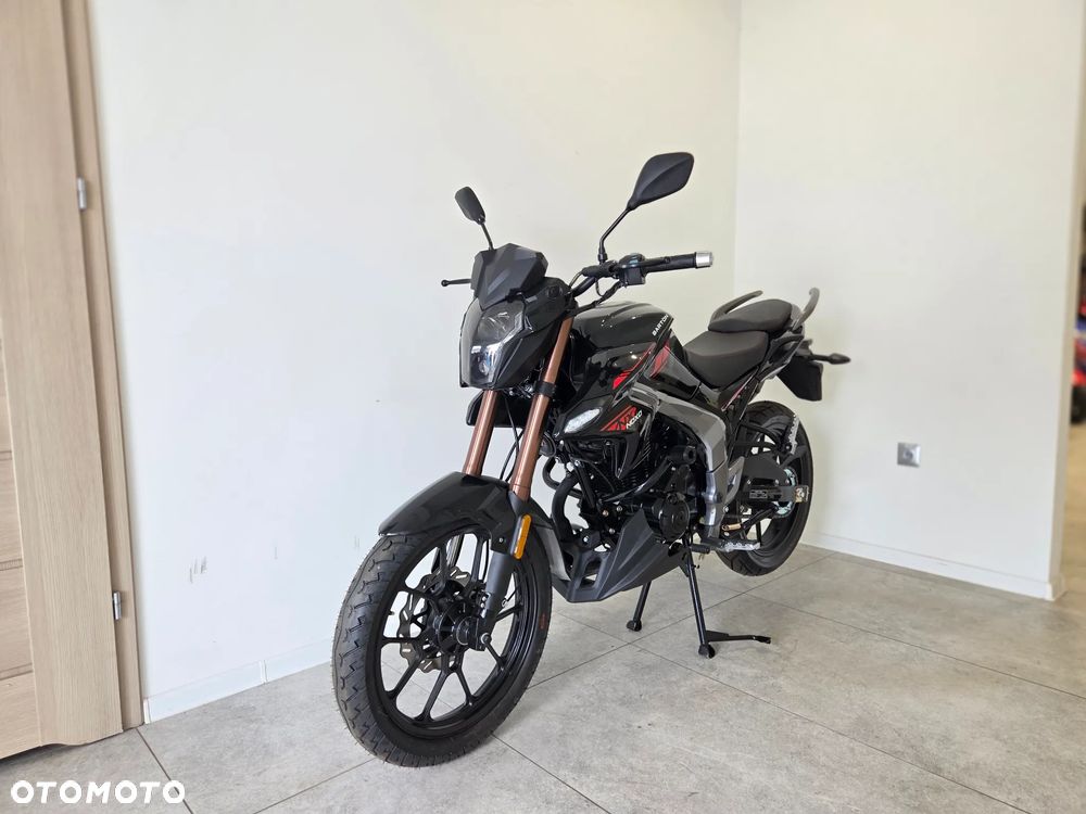 Barton NOXO 125 - 2
