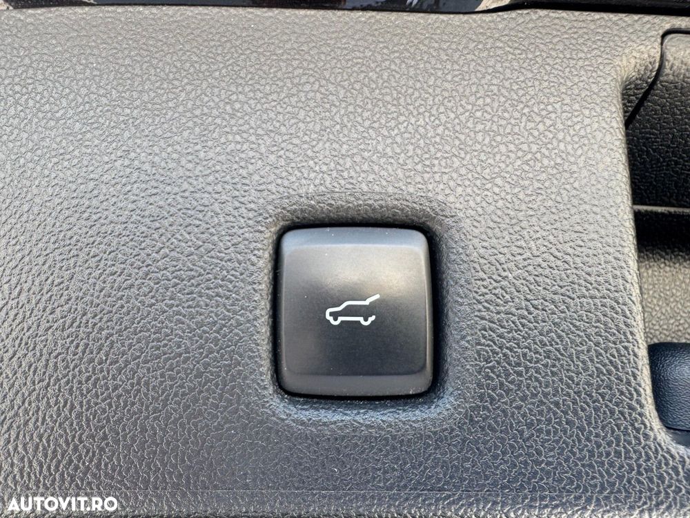 Ford Kuga 2.0 EcoBlue A8 AWD ST Line X - 16