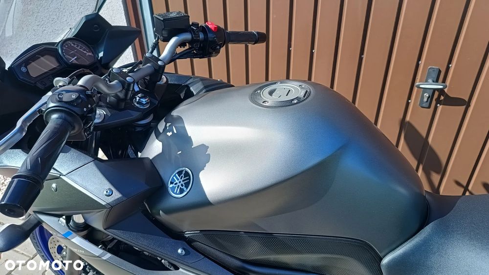 Yamaha XJ - 27
