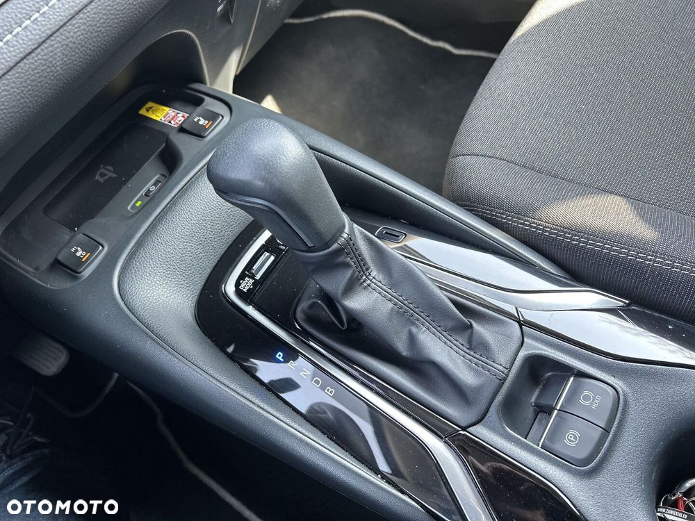 Toyota Corolla 1.8 Hybrid Style - 18