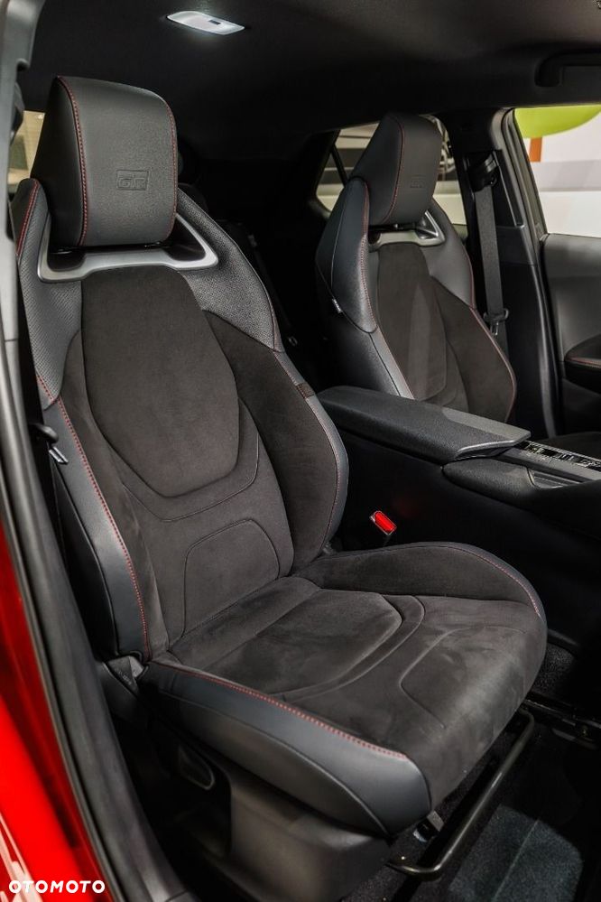 Toyota C-HR - 18
