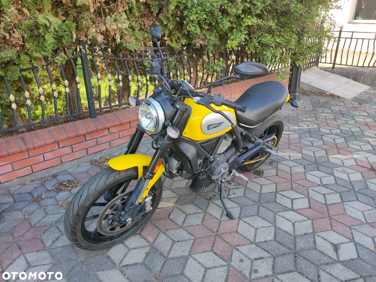 Ducati Scrambler - 3