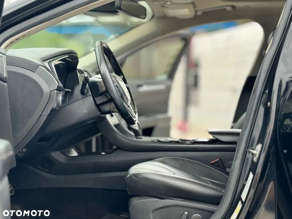 Ford Fusion 2.0 EcoBoost Titanium - 13