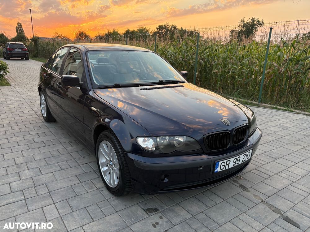 BMW Seria 3 318i - 1