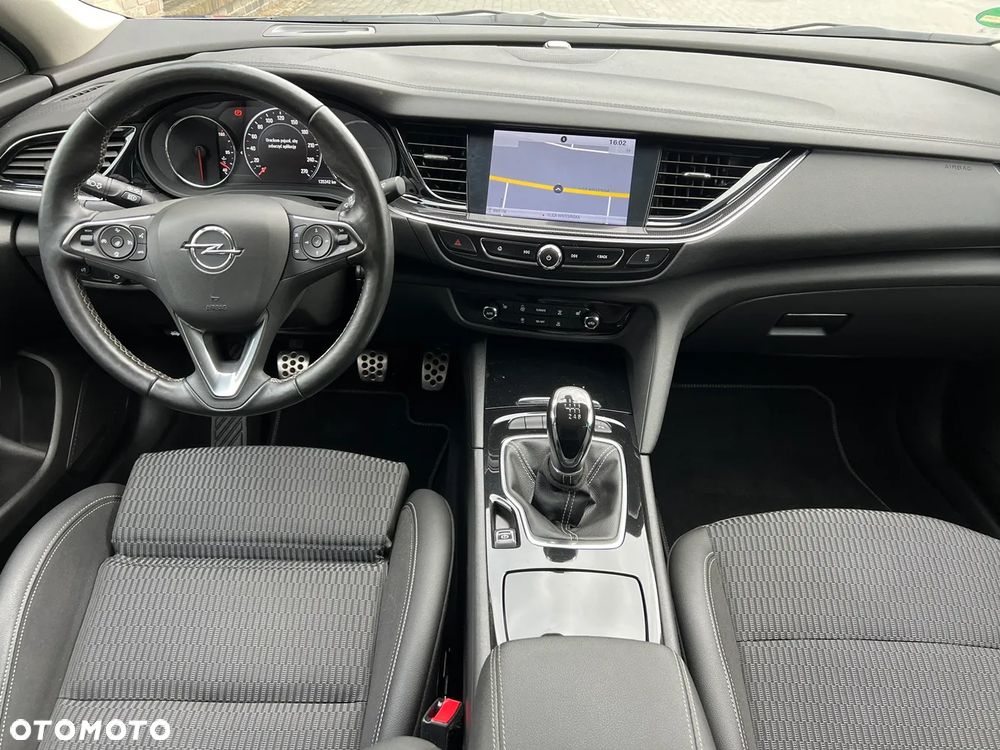 Opel Insignia - 22