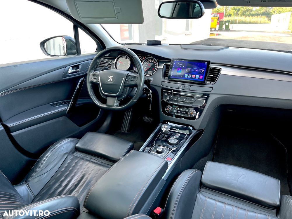 Peugeot 508 RXH Hybrid4 - 8