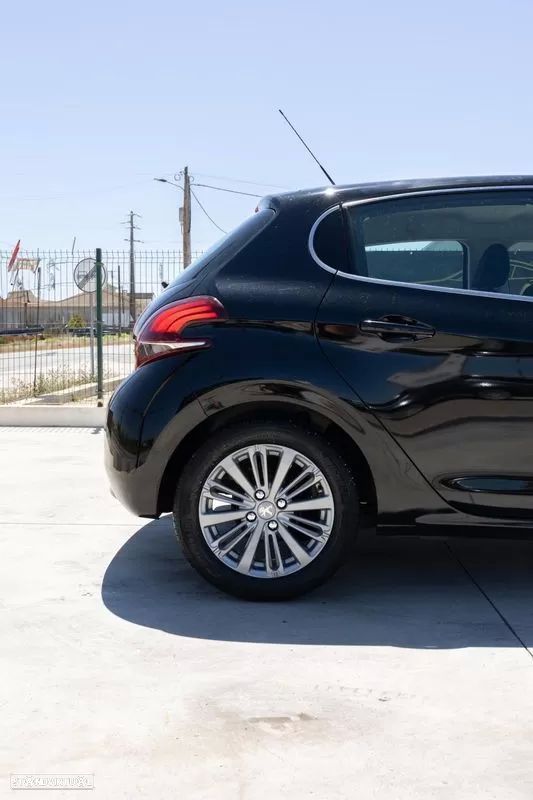 Peugeot 208 1.6 BlueHDi Allure - 21