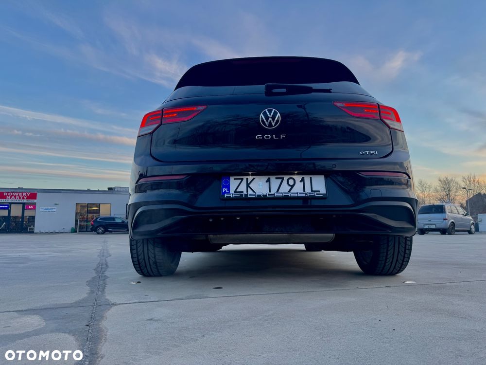 Volkswagen Golf - 6