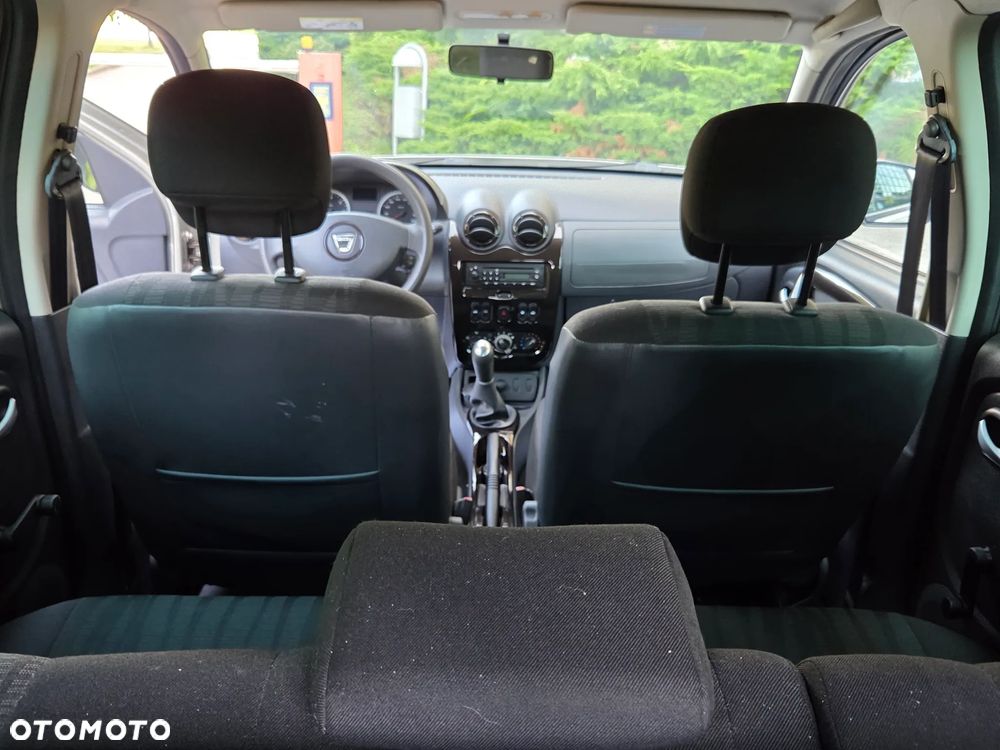 Dacia Duster 1.6 16V 4x2 Laureate - 28