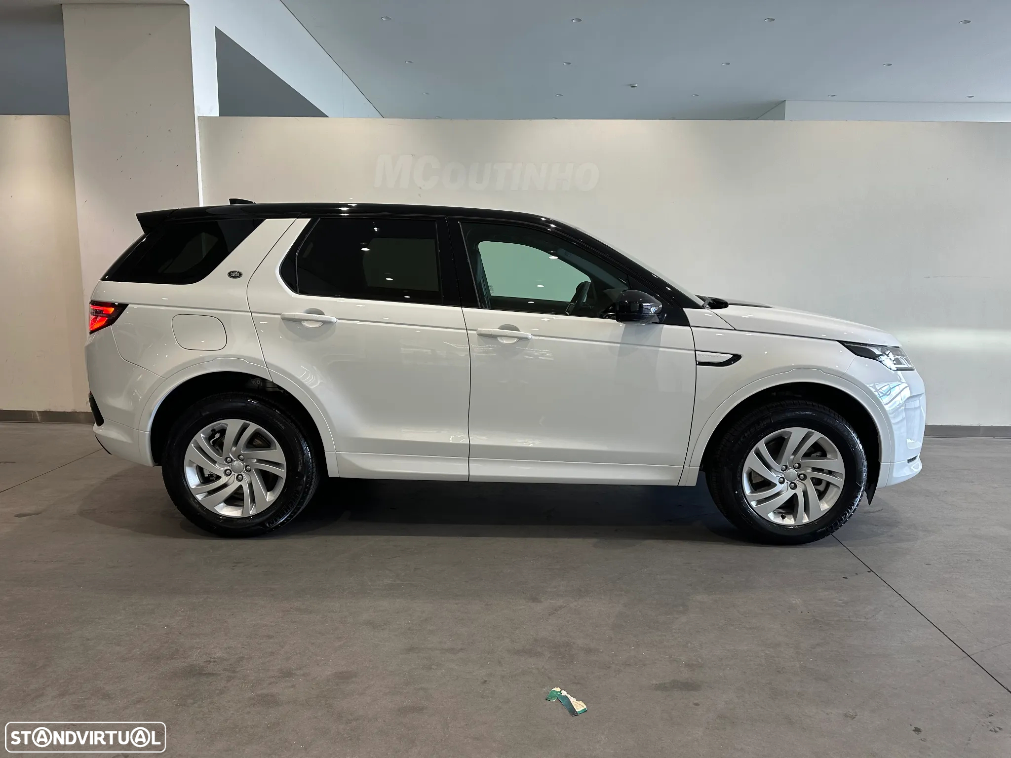 Land Rover Discovery Sport 2.0 D165 R-Dynamic S - 4